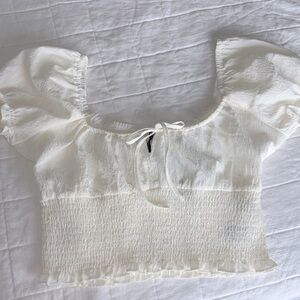 H&M Off-White Cropped Blouse